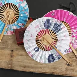 Quạt Xếp Tròn Cổ Phong Nan Gỗ - Quạt Gấp Gọn Vòng Tròn Họa Tiết Cổ Trang Trung Hoa Nhật Bẩn Cầm Tay 2