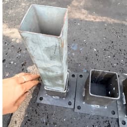 Đế sắt, mặt bích, bản mã sắt lắp ghép, dày 3mm, cao chân trụ 60mm 6