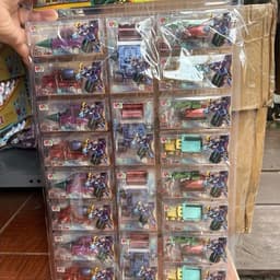 Vỉ 20 robot biến hình thành xe cho bé siêu hot 3