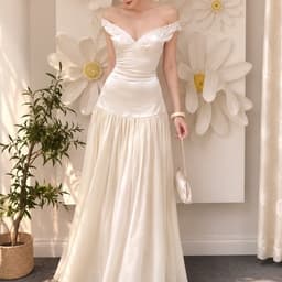 P412 - Đầm dự tiệc dáng dài cổ v trễ vai chất lụa phối viền ren chân váy voan xòe 2