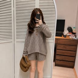 (Dmina) Set Polo Len Thừng Khuy Gỗ Kèm Quần Short Vừa Ấm Vừa Xinh Hàng QC - ảnh thật 2
