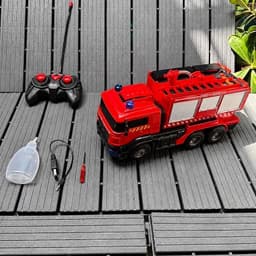 Xe cứu hoả điều khiển biến hình robot , xoay 360 có phun nước , đèn nhạc ,pin sạc,nhựa abs 3