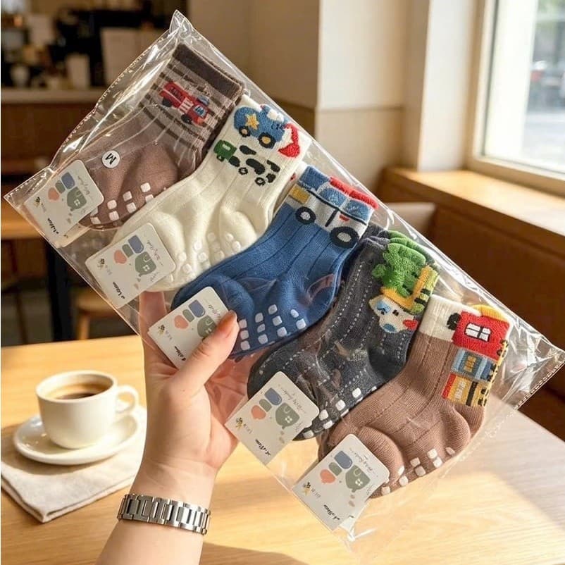 Set tất cho bé , vớ cho bé trai gái siêu cute Sét 10 đôi  tất họa tiết ô tô siêu nhân cho bé trai dễ thương từ 1-8 tuổi