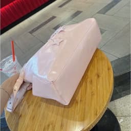 Túi Xách Nữ LEVOIR Dáy Rút Dáng Hobo Phối Nắp Túi Và Charm Ngôi Sao Phong Cách Cá Tính 3
