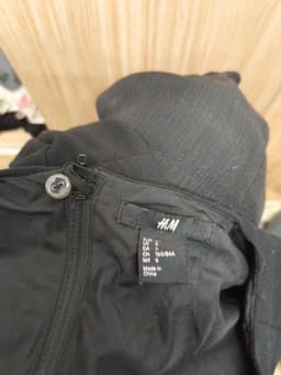 [2hand] Đầm công sở cổ V dài tay khoá kéo size S vải tây màu đen xẻ sau 2