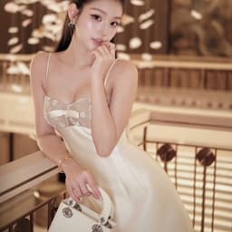(Dmina) Đầm 2 dây tiểu thư ren nơ ngực dáng ngắn a tôn dáng phong cách nhẹ nhàng quyến rũ 5