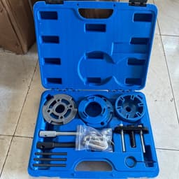 Bộ dưỡng hãm cam và tháo lắp bơm cao áp xe Ford 1