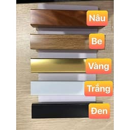 Tranh treo tường in canvas cô gái bên hoa sen khung cao cấp 2cm theo yêu cầu 2