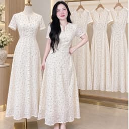 Váy trắng hoa cúc nhí thêu 1
