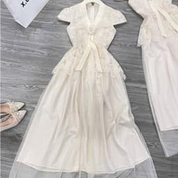 ĐẦM REN KEM PHỐI LƯỚI XOÈ 9