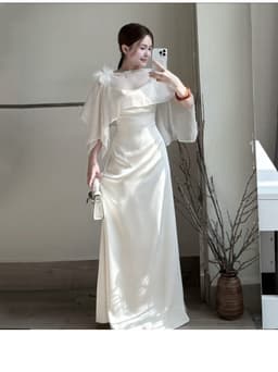 Đầm lụa hai dây dự tiệc màu nude dáng dài sexy kèm voan che trước ngực Xukadress 4