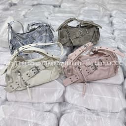 Túi Kẹp Nách Đeo Chéo Nội Địa Đai Khuy Chéo RMBL 8
