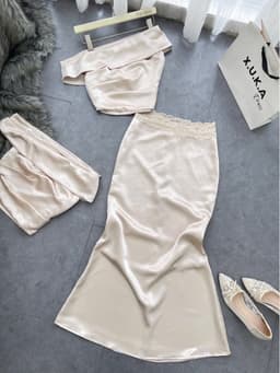 SET LỤA LỆCH VAI PHỐI REN TIỂU THƯ SANG CHẢNG 9