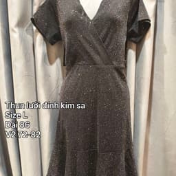 [2hand] Váy xoè đen kim sa bling khoét lưng cổ V eo chun có dây thắt eo size S M L 2