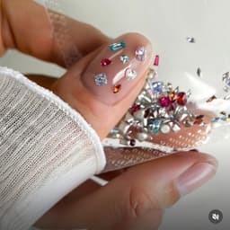 100 Viên Đá Nail Mini Mix Màu – Đa Hình Pha Lê Lấp Lánh ✨ 3