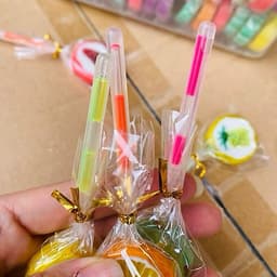 Hộp 60 que kẹo mút hoa quả nhật bản kèm que phát sáng, que kẹo mút phát sáng hoa quả mix vị sỉ đồ ăn vặt Snack Chua 4