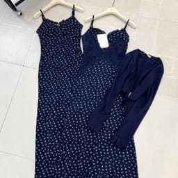 Đầm 2 dây bozzip viền ren tone xanh navy kèm khoác ngoài 3