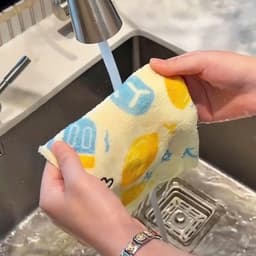 Cuộn Lau Bếp Đa Năng Siêu Thấm Hút Tái Sử Dụng Khăn Lau Kháng Khuẩn Chống Dầu Không Xơ Vải hoạ tiết NHÀ TH 3