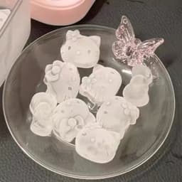 Khuôn đá silicone làm đá viên hình Hello Kitty có nắp đậy. Khay làm đá cute, hộp đựng đá tiện lợi - Majehome 2