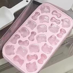 Khuôn đá silicone làm đá viên hình Hello Kitty có nắp đậy. Khay làm đá cute, hộp đựng đá tiện lợi - Majehome 5