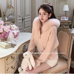 (CHICSEOUL) Áo khoác len hoạ tiết vặn thừng/đan phối lông mũ tone màu pastel xinh xắn phong cách Nertro Hàn Quốc 4