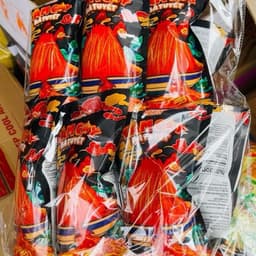 Sỉ 12 Gói Tăm Cay Bà Tuyết - Ăn Cùng Bà Tuyết (30gr/1gói) 3