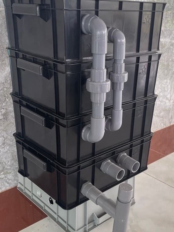 Bộ lọc Baki mini cho hồ cá cảnh nhỏ gọn, kích thước 34x25x13cm, màu đen, Phi 27, chống tràn, hoàn hảo cho hồ cá mini.
