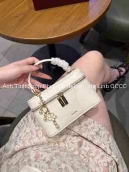 PODRE - FULLBOX - Túi Dáng Cốp Podre Da Trơn Kèm Charm Hoa RMPR 8