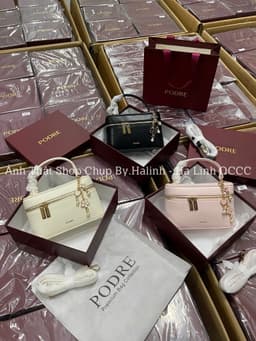 PODRE - FULLBOX - Túi Dáng Cốp Podre Da Trơn Kèm Charm Hoa RMPR 6