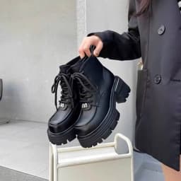Giày bốt Martin nữ , kiểu dáng mới thu đông 2026 đế cao 6cm 1
