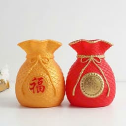 Bình nhựa thần Tài cắm hoa hình túi tiền chiêu tài lộc 4
