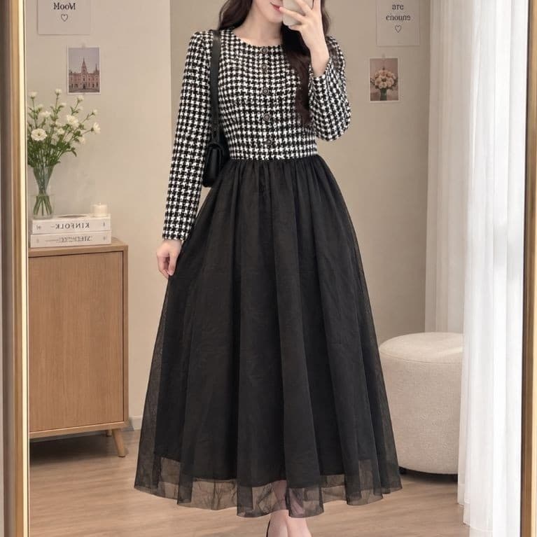 [2hand] Đầm thu đông áo nỉ thun kẻ phối váy voan lưới đen 3 lớp freesize