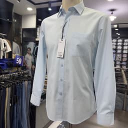Áo sơ mi nam Owen dài tay màu xanh nhạt kẻ nhỏ regular fit vạt bầu vải sợi tre AR260628DT 5