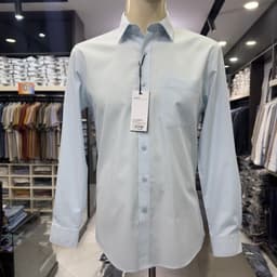 Áo sơ mi nam Owen dài tay màu xanh nhạt kẻ nhỏ regular fit vạt bầu vải sợi tre AR260628DT 4