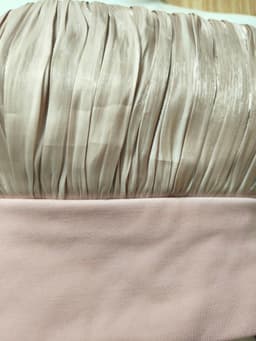 [2hand] Áo quây hồng lụa phi bóng tay dài rớt vai ống loe khoá sau có chun co giãn nhẹ size M 3