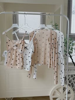 Set 2 món áo 2s cổ tim viền ren và áo khoác cardigan dài tay in trái tim chất thun giấy 6
