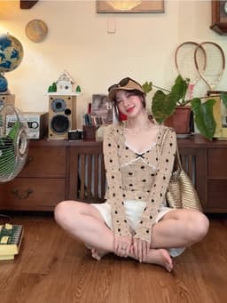Set 2 món áo 2s cổ tim viền ren và áo khoác cardigan dài tay in trái tim chất thun giấy 5