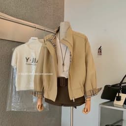 (Dmina) Áo Khoác Kaki Cổ Cao PHỐI TAY Kẻ Bo Chun Sang Chảnh 1 màu kèm túi và móc - ảnh thật 2