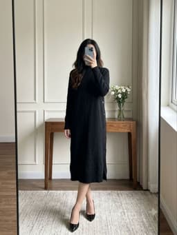 [2hand] Đầm len lông xù đen cúc sườn freesize 1
