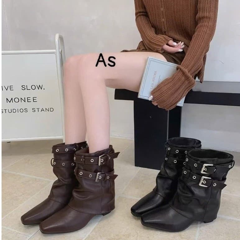 Bốt Nữ Da Pu mềm ống rộng 5cm đinh tán cổ điển cá tính 2026n