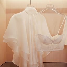 (Dmina) Set AVELINE Ba Chi Tiết Áo Tơ Cánh Rơi Kèm Áo Bra Ren Kèm chân váy dáng a hiện đại thanh lịch sang trọng 4