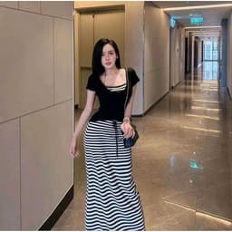 Set áo cặp và chân váy thun dài phối kẻ ngang 2