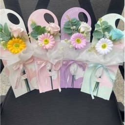 Xấp 10 cái bìa giấy cứng dùng để gắn hoa, bìa thiệp giấy cài hoa có quai cầm cực xinh xắn, cực thơ (không kèm hoa) 4