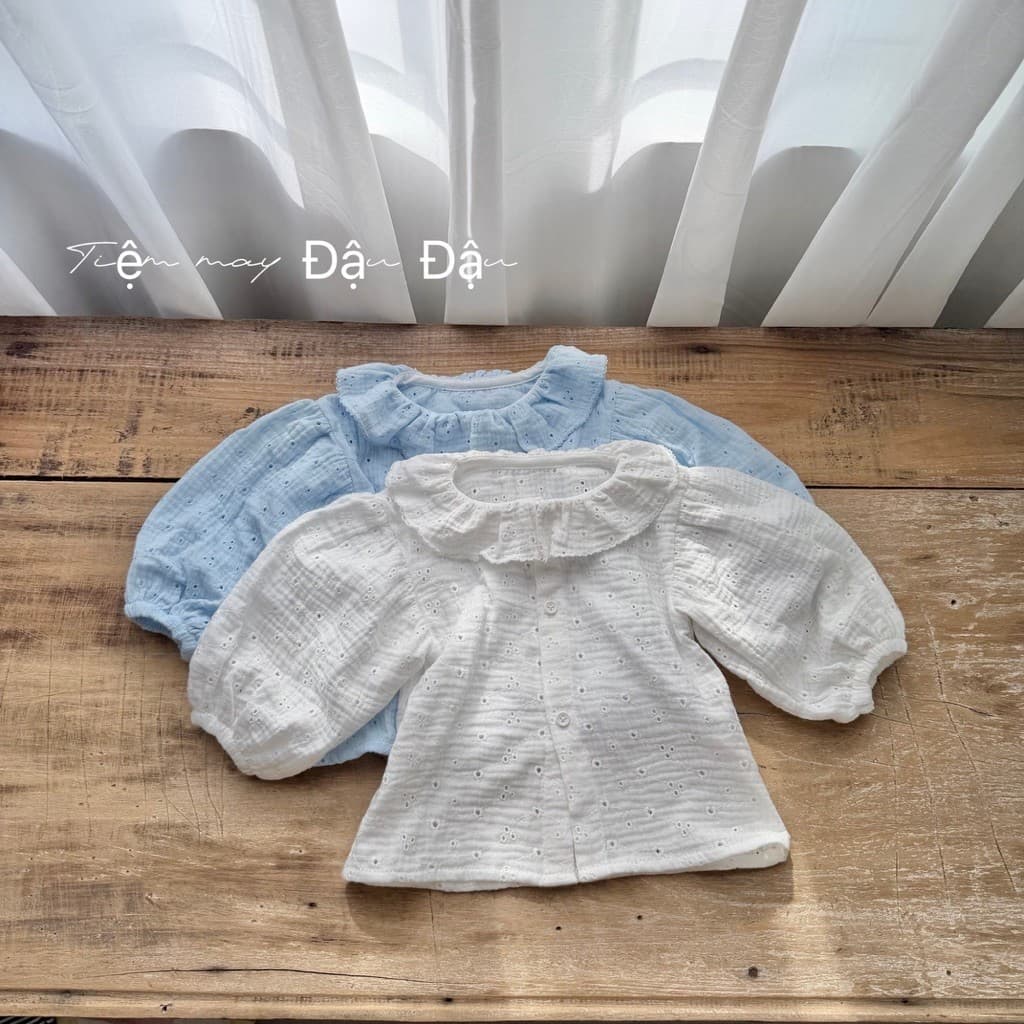 Áo sơ mi tay bồng phối cổ nhún thêu cho bé