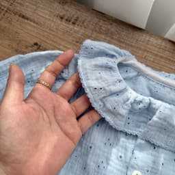 Áo sơ mi tay bồng phối cổ nhún thêu cho bé 4
