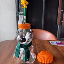 ĐEN _ STORE ( KÈM ẢNH THẬT ) Bình Thủy Tinh STB Snoopy Đội Mũ Len Kèm Khăn Choàng Bình Đựng Nước, Trà Sữa Hot Trend 5