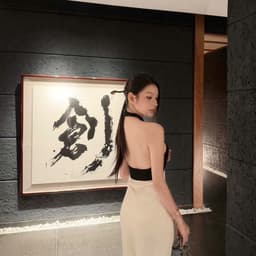 (Dmina) Đầm Lụa Cổ Yếm Phối màu dáng dài hở lưng tôn dáng quyến rũ sang trọng  8
