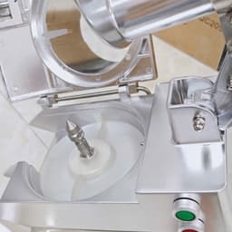 Máy thái lát, thái sợi, thái yhạt lựu VC65 - Giải pháp tối ưu cho bếp ăn công nghiệp, hộ kinh doanh 7