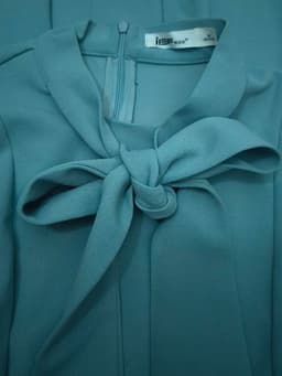 [2hand] Đầm dạ thun xanh dương pastel cổ buộc nơ co giãn nhẹ size M L 3