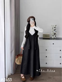 <Đầm bầu Quynhanhhouse> (QC) #2453 Set váy yếm cổ tim kèm áo Free sz be/đen Bầu bí bao đẹp 4